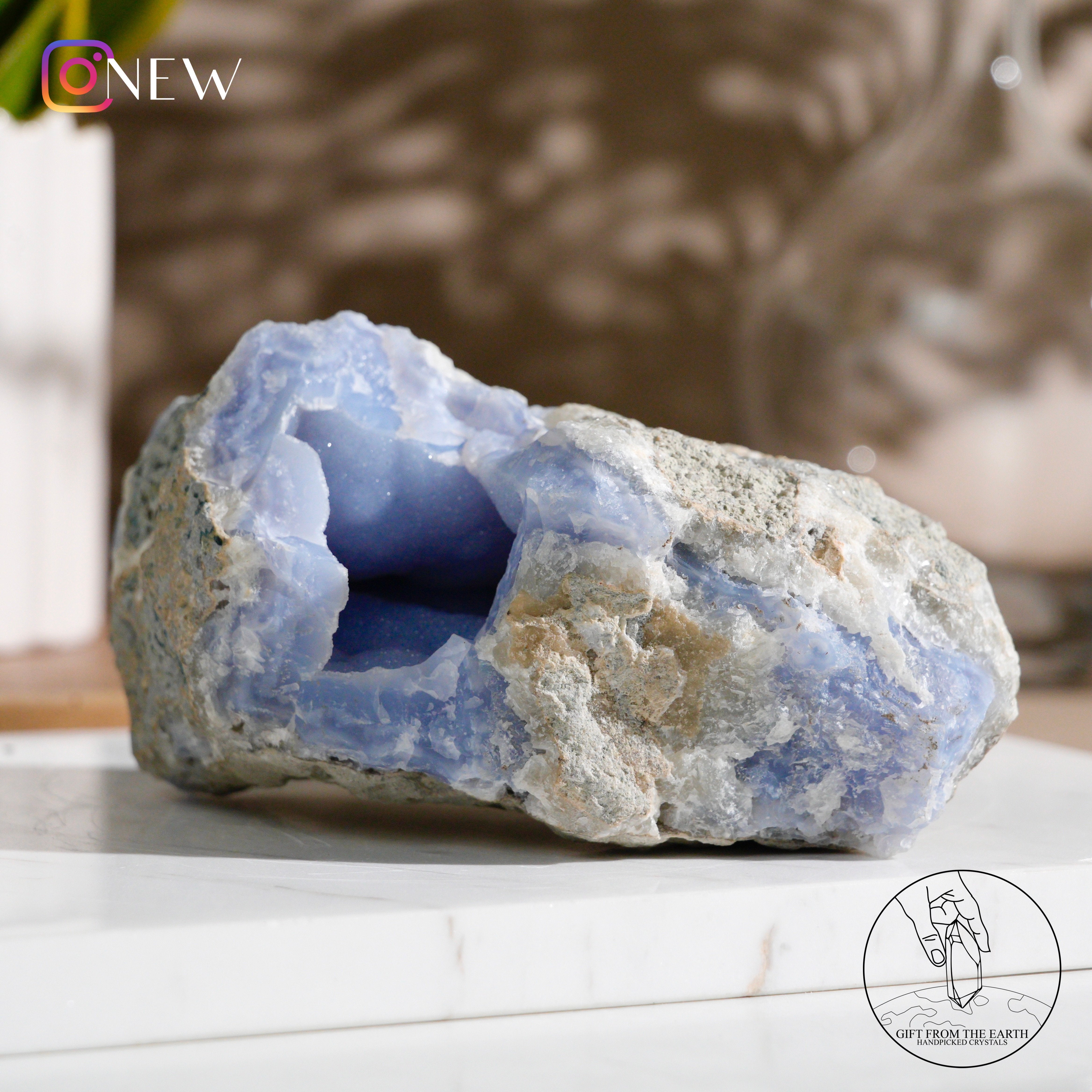 藍紋瑪瑙原石– GFE Handpicked Crystals