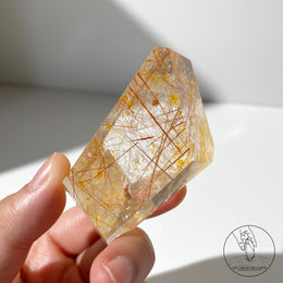 金銅髮晶隨形黃膠花共生