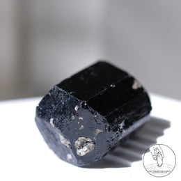 亮面黑碧璽原石