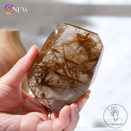金髮晶隨形