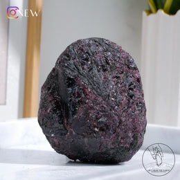 Garnet Raw Stone