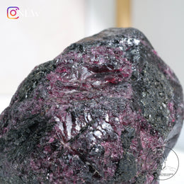Garnet Raw Stone