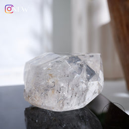 水膽流沙白水晶