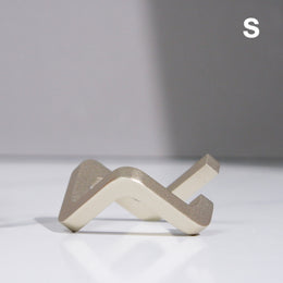EMBRACE 2.0 Crystal Stand | S