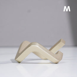 EMBRACE 2.0 Crystal Stand | M