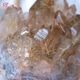 金鈦晶簇