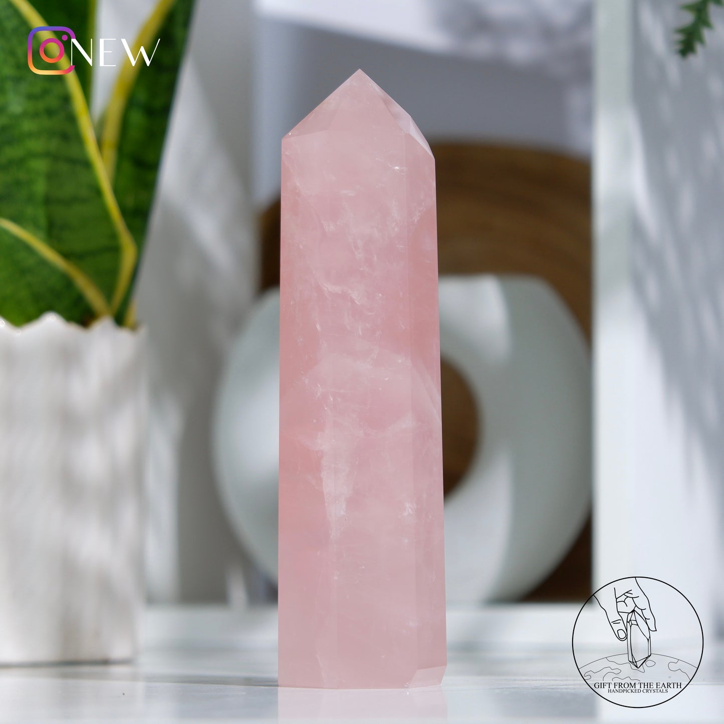 莫桑比克粉晶柱