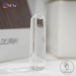 藍針白水晶柱白幽靈金字塔共生