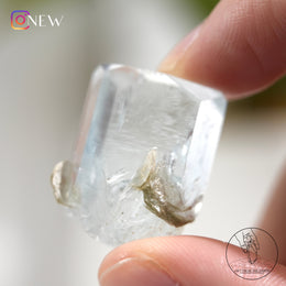 Aquamarine Raw Stone with