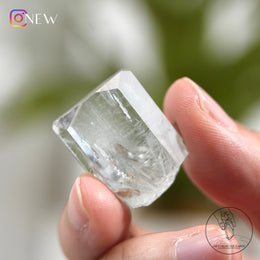 Aquamarine Raw Stone with