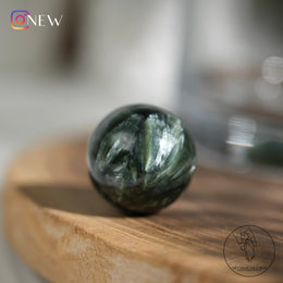 綠龍晶球
