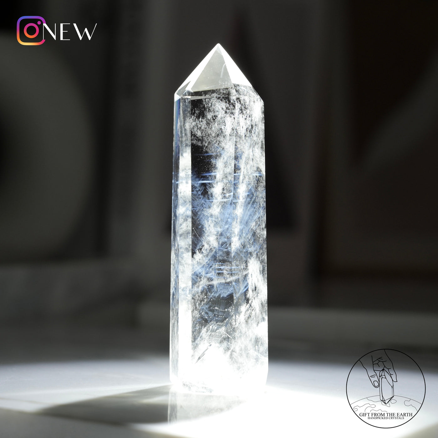 藍針白水晶柱