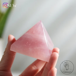 粉晶金字塔
