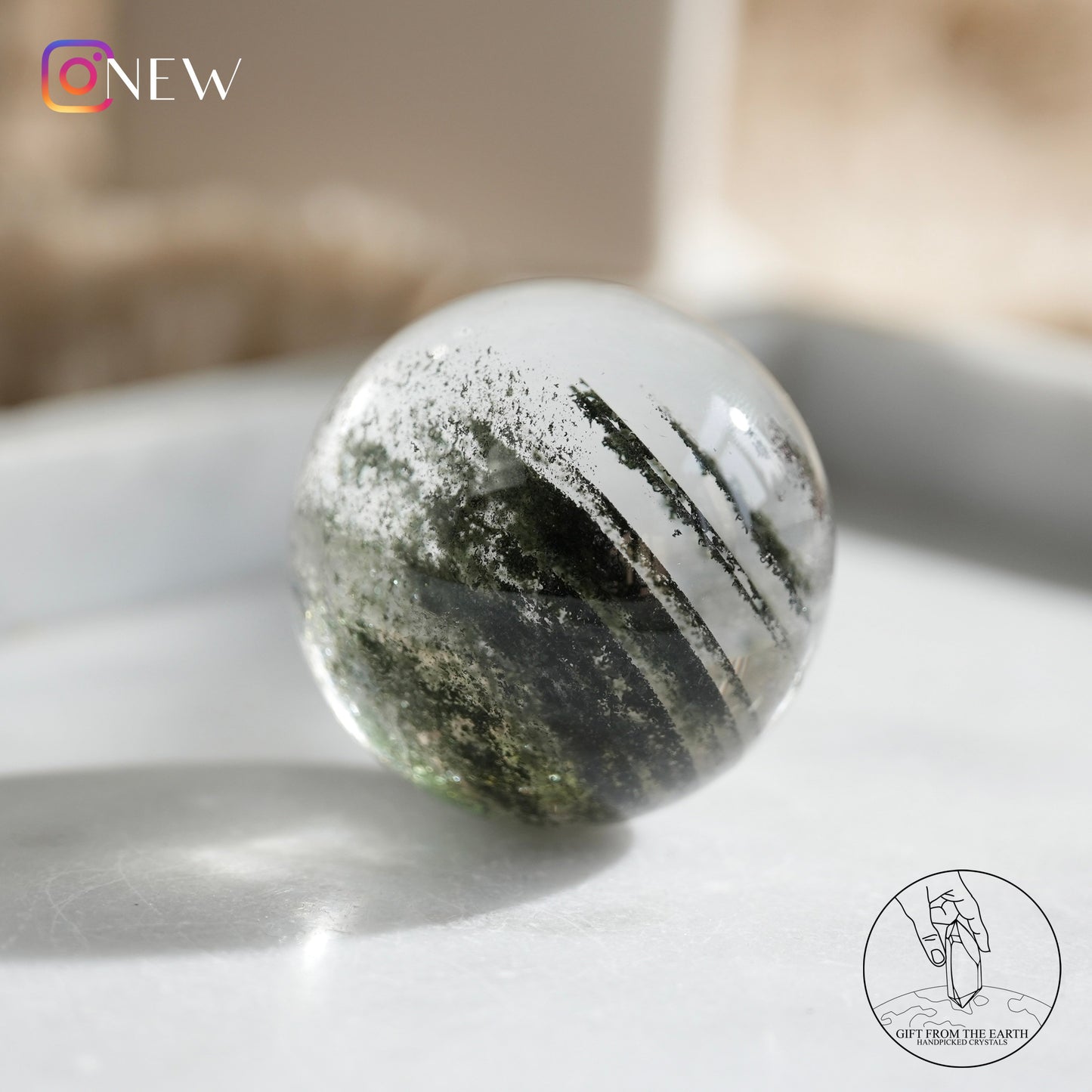 Multi-layered green phantom quartz sphere