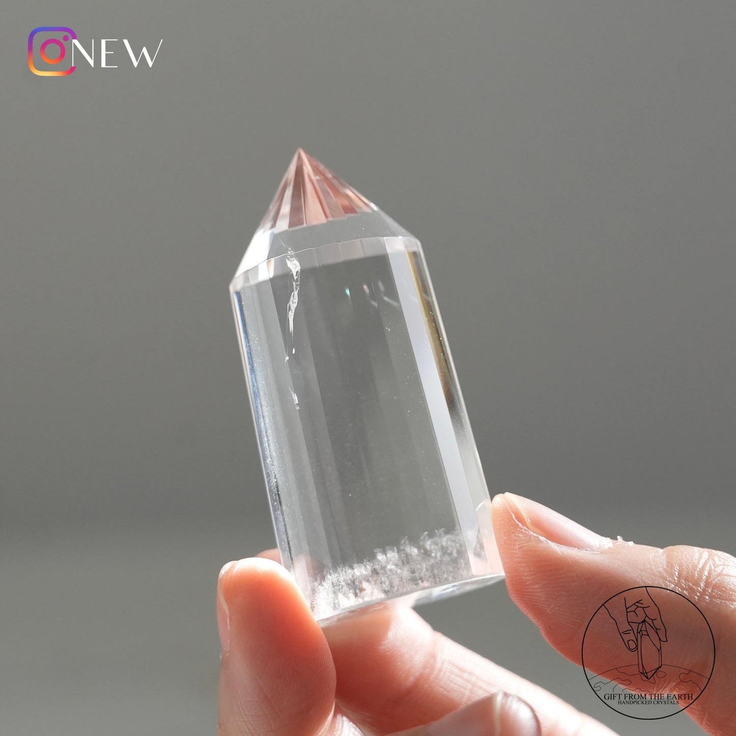 24-faceted clear quartz point