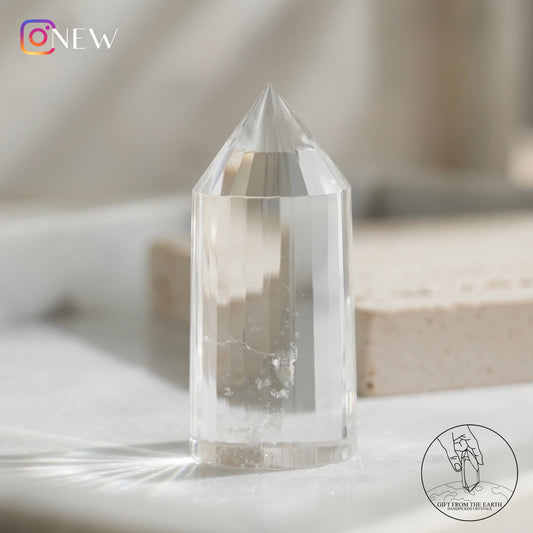 24-faceted clear quartz point