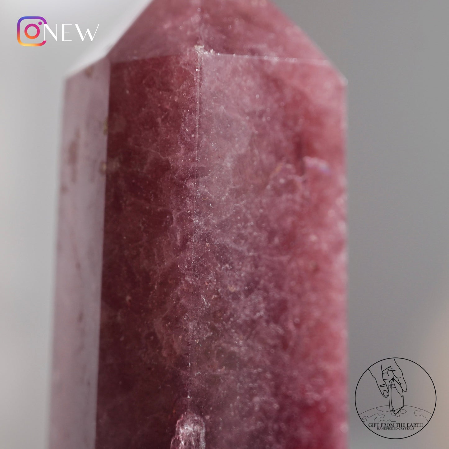 Stberry quartz point