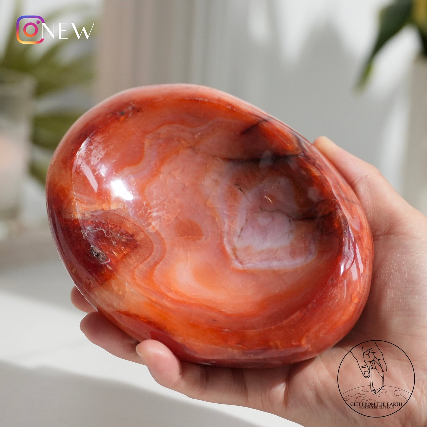 Red agate bowl