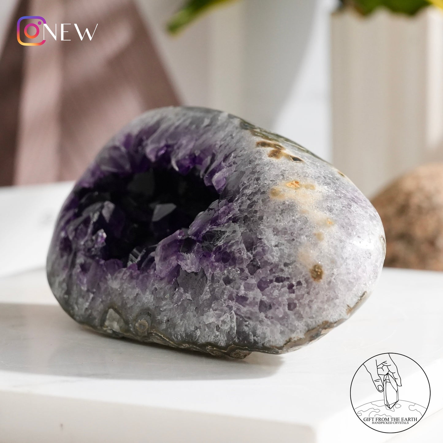 Amethyst geode