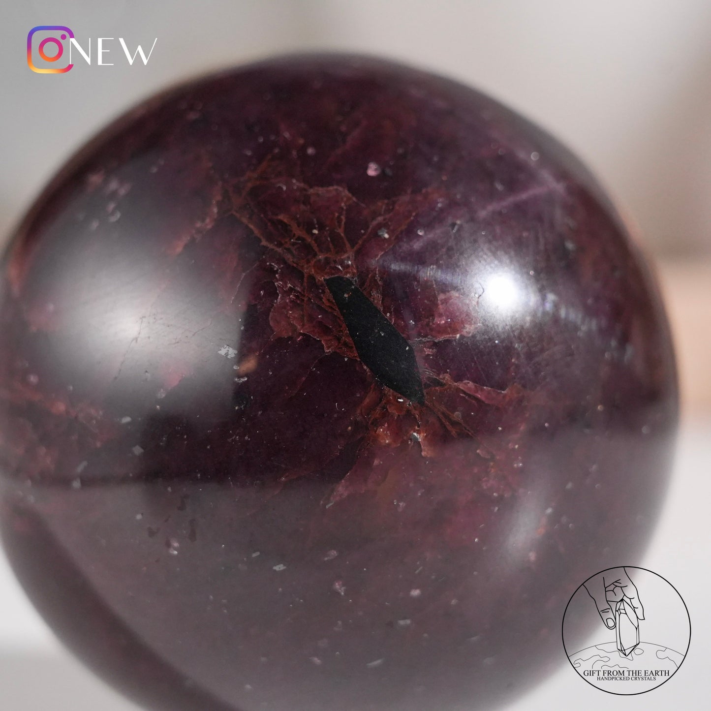 Starry garnet sphere