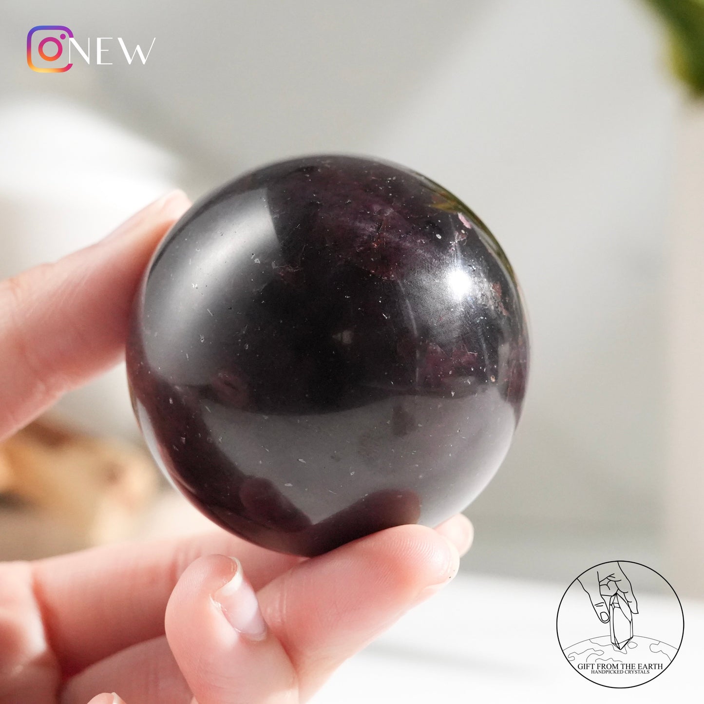 Starry garnet sphere