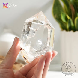 半打磨藍針白水晶柱