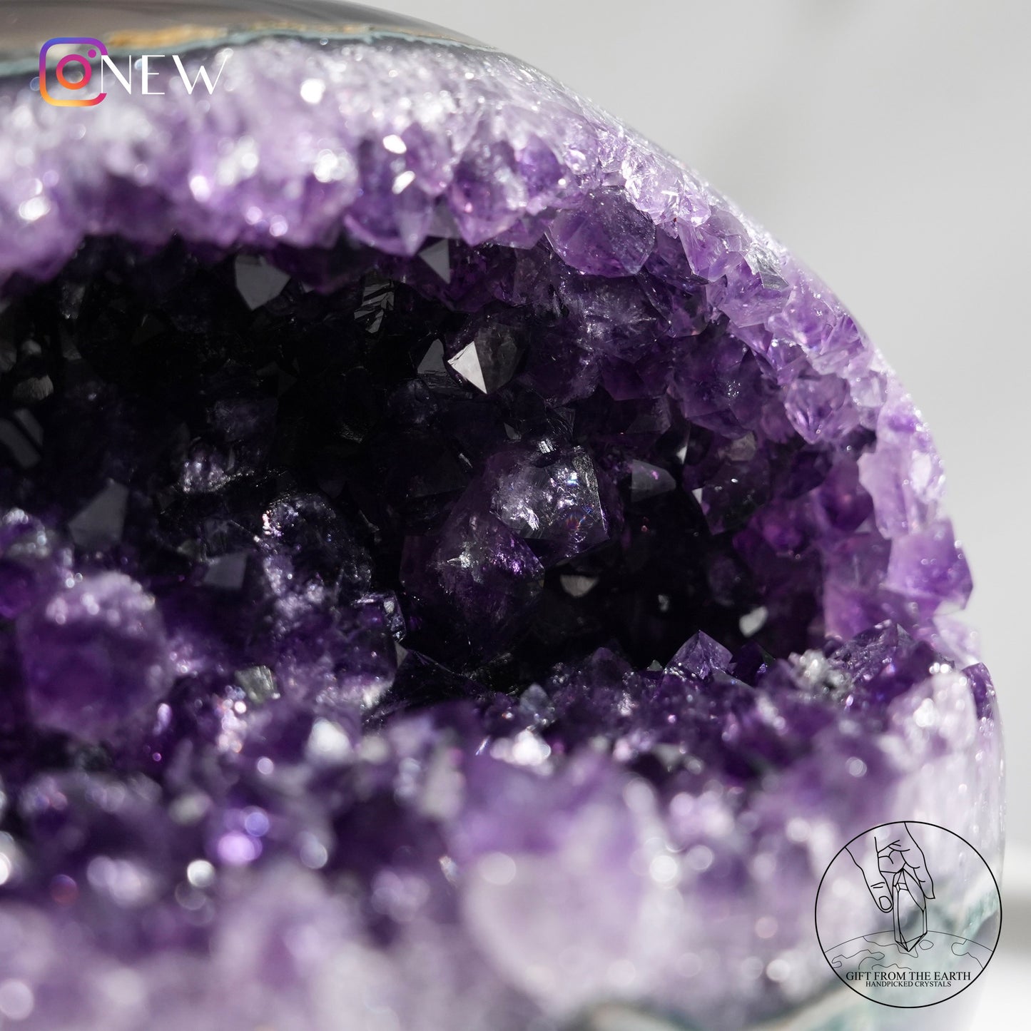 Amethyst geode