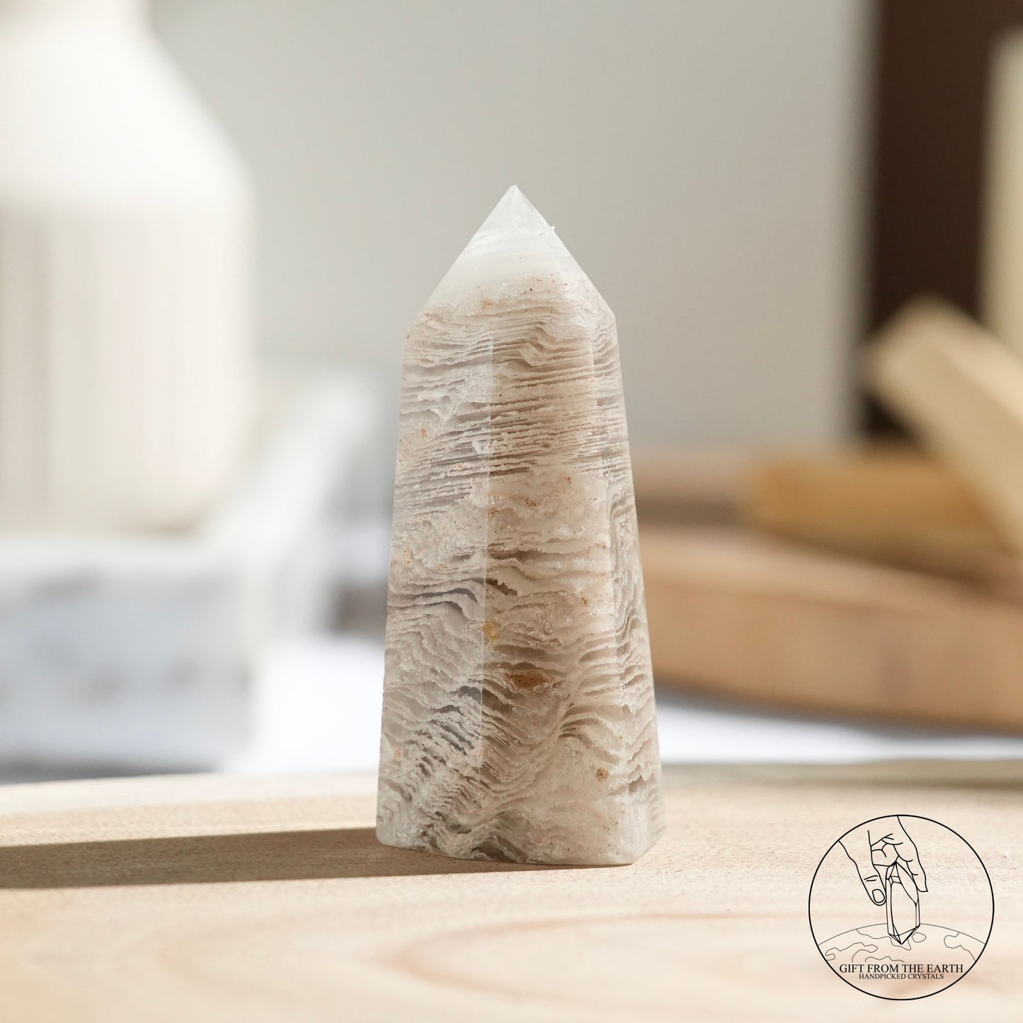 Multi-layered white phantom quartz point