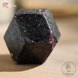 Garnet Raw Stone