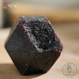 Garnet Raw Stone