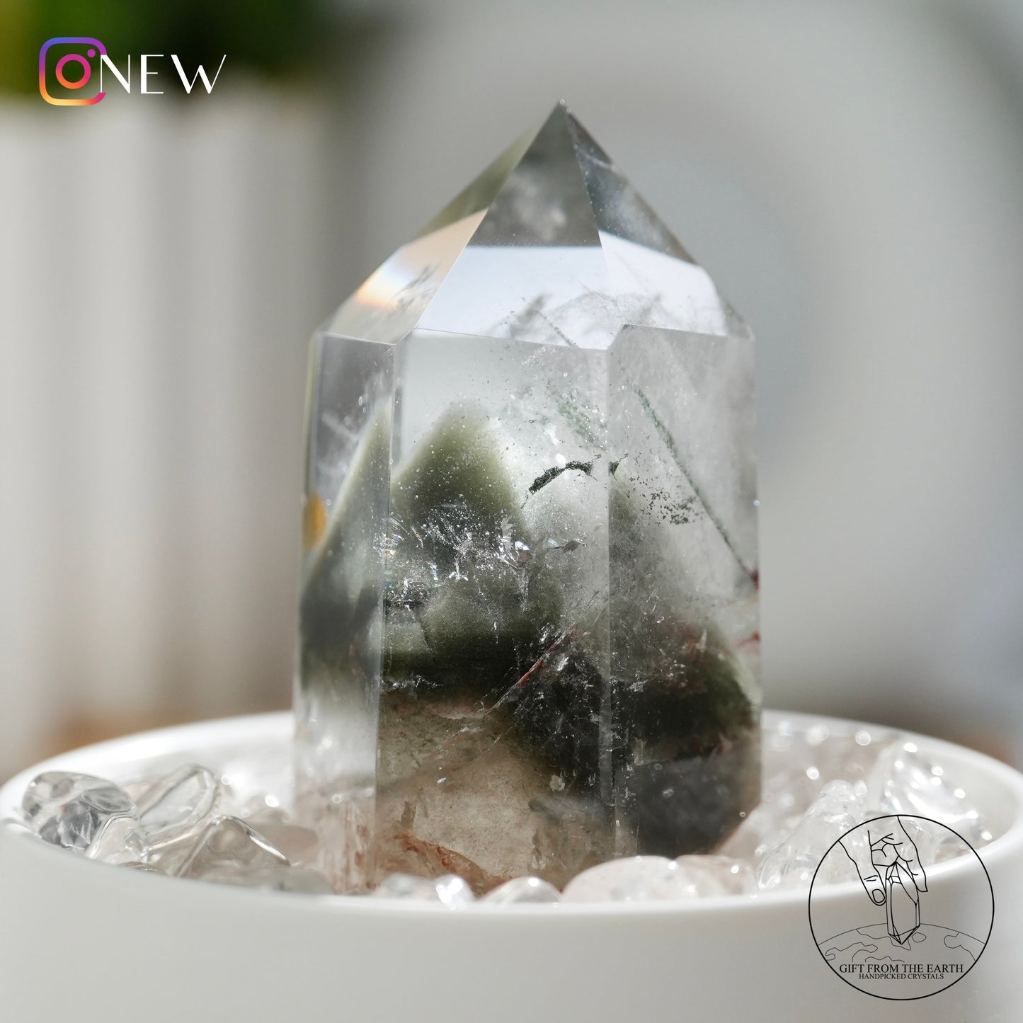 Half-polished pyramid green phantom quartz point