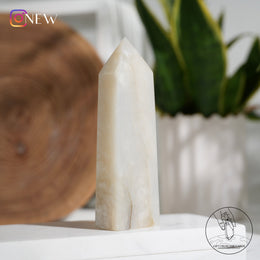 白月亮石柱