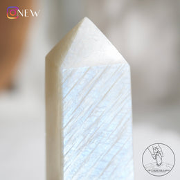 白月亮石柱