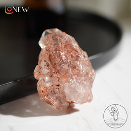 紅泥骸骨水晶