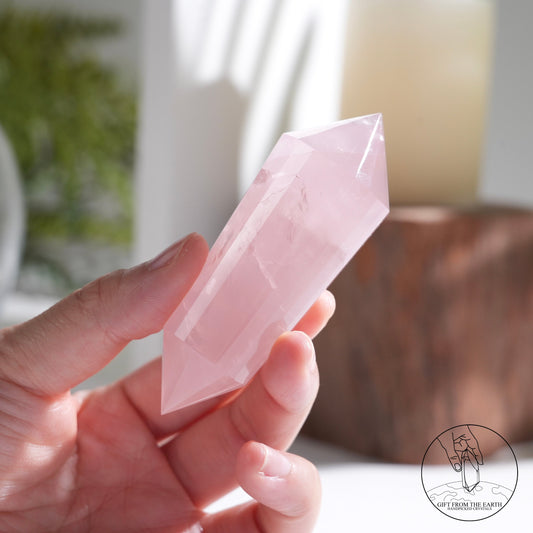 24-faceted Vogel cut rose quartz