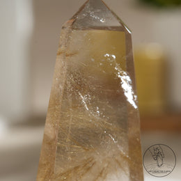 金髮晶柱