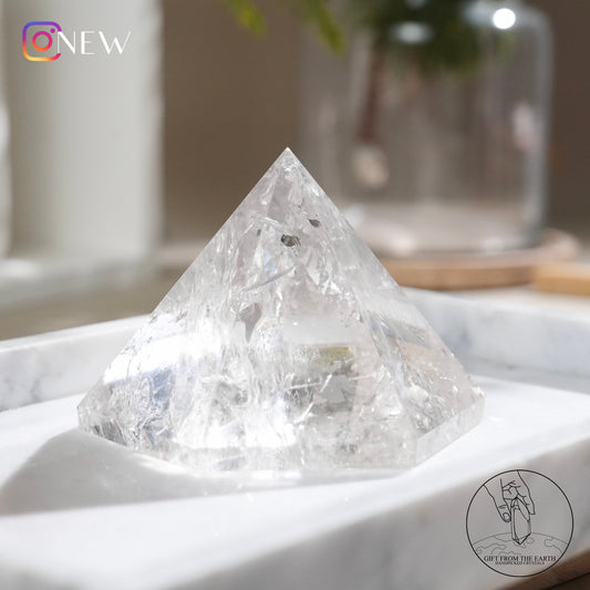 Clear quartz hexagonal pyramid