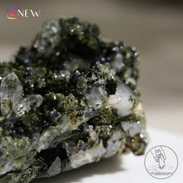 土耳其綠簾石白水晶共生