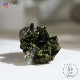 土耳其綠簾石白水晶共生