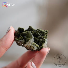 土耳其綠簾石白水晶共生