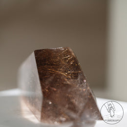 金髮晶隨形