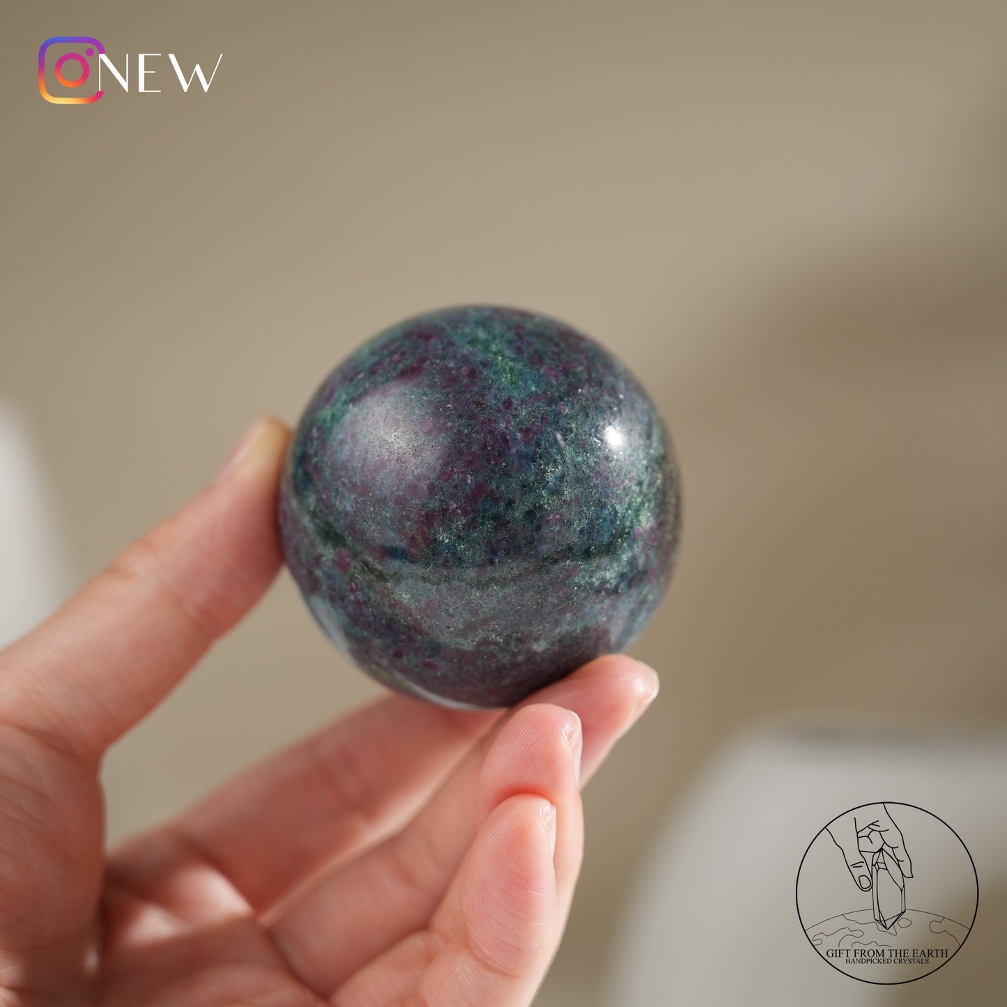 Red-green-blue tourmaline association sphere