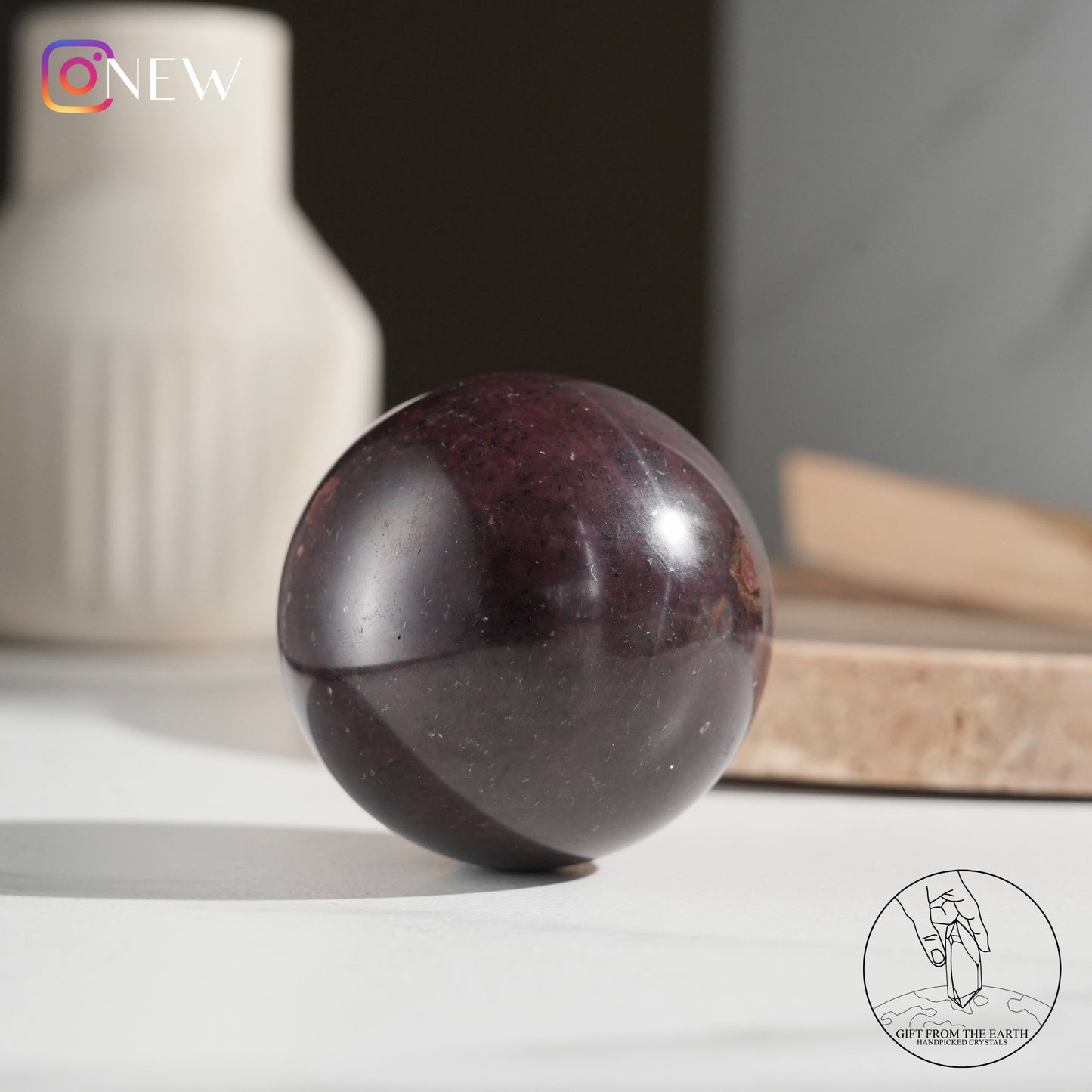 Starry garnet sphere