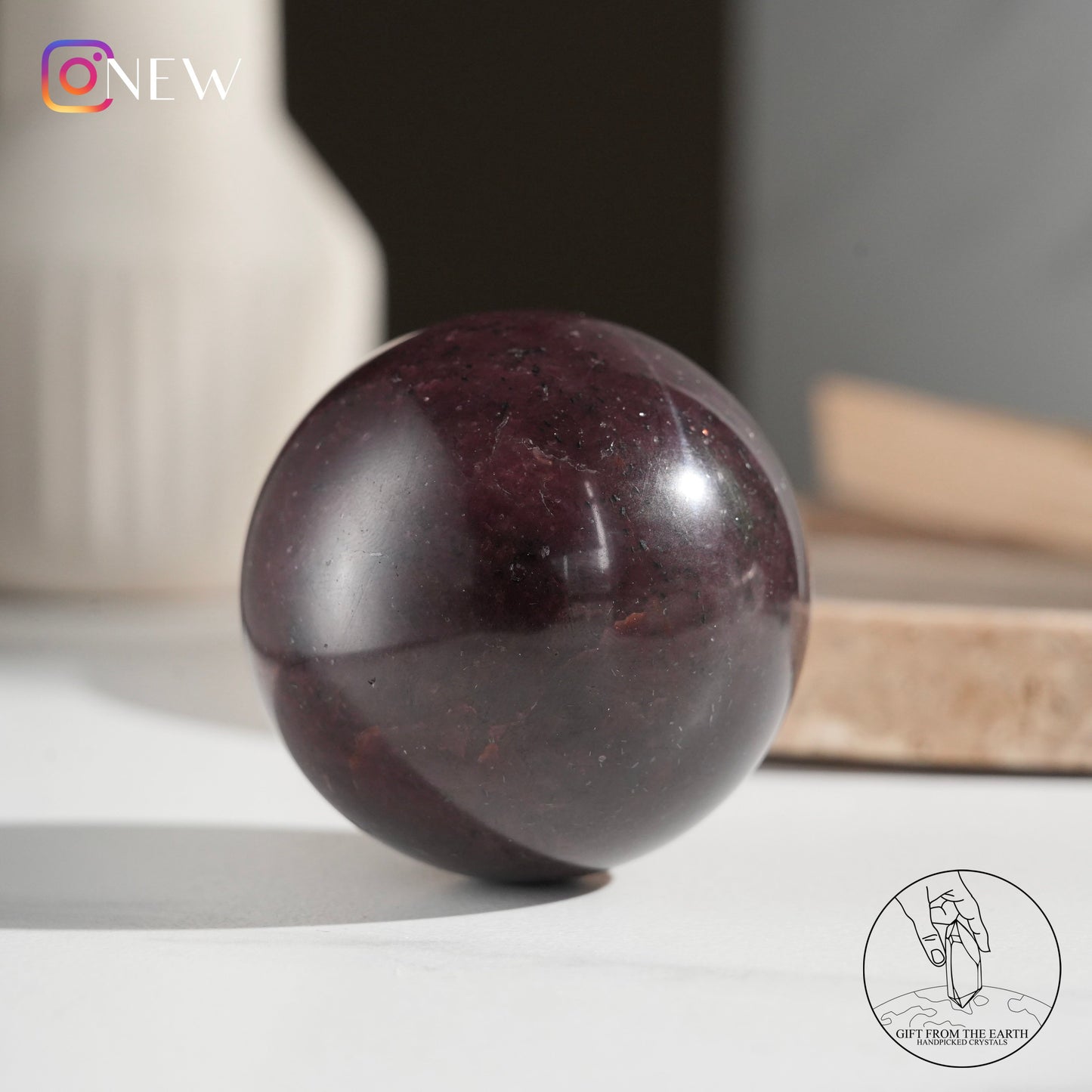 Starry garnet sphere