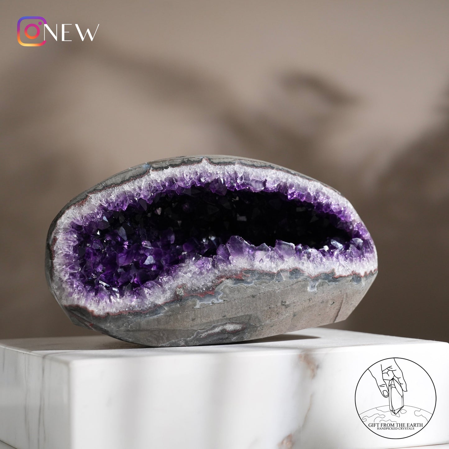 Amethyst geode