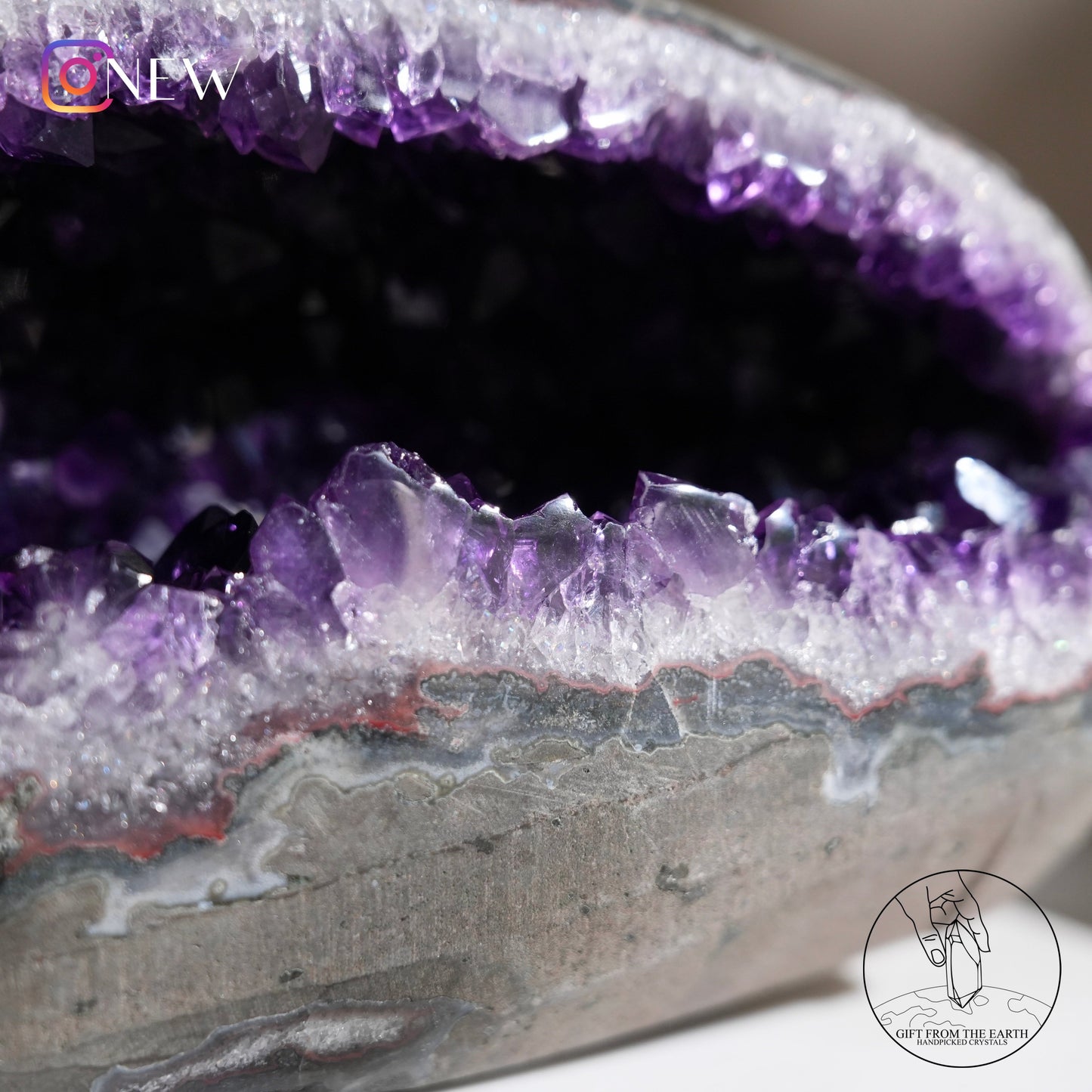 Amethyst geode