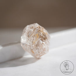 尼泊爾黃泥白骸骨水晶