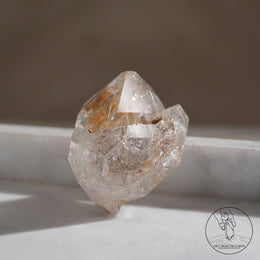尼泊爾黃泥白骸骨水晶