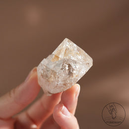 尼泊爾黃泥白骸骨水晶