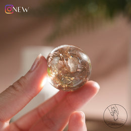 金髮晶球